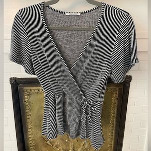 Women’s Striped Short Sleeve Fashion Top